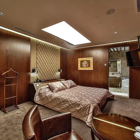 Hotel Onhann 4*